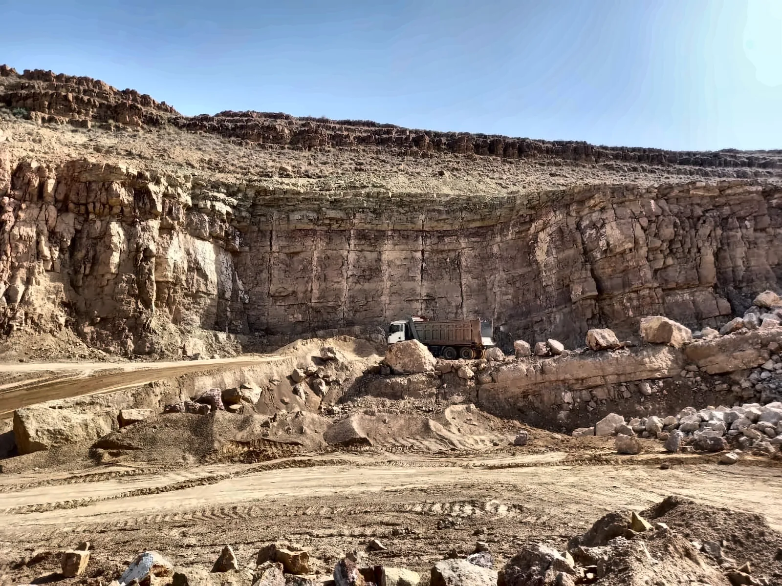 CARRIERE YAHYAOUI – 1
